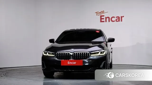 BMW 5 Series (G30) id 3601484 из Кореи 13