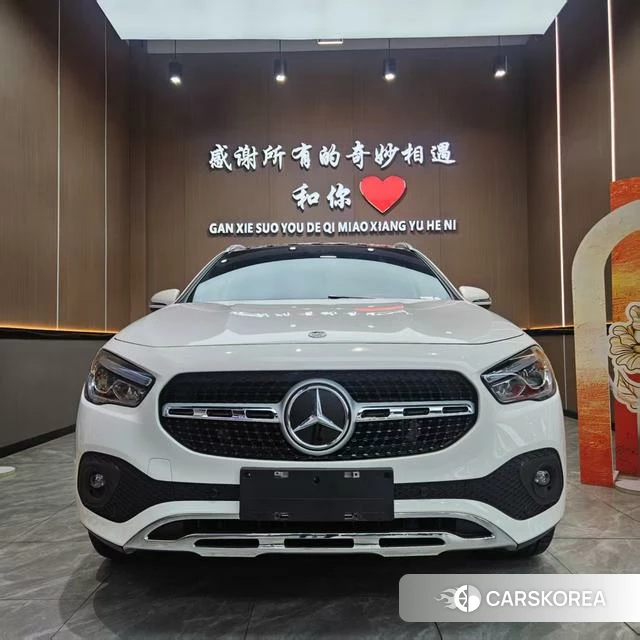 Mercedes-Benz GLA 2022 Белый из Китая, фото 3