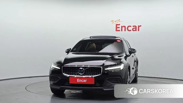 Volvo V60 Cross-Country 2nd Generation id 4383814 из Кореи 13