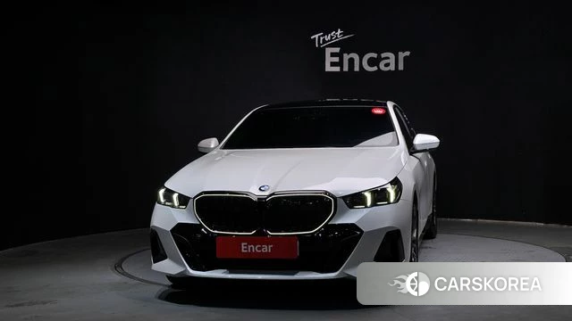 BMW 5 Series (G60) id 4634965 из Кореи 23