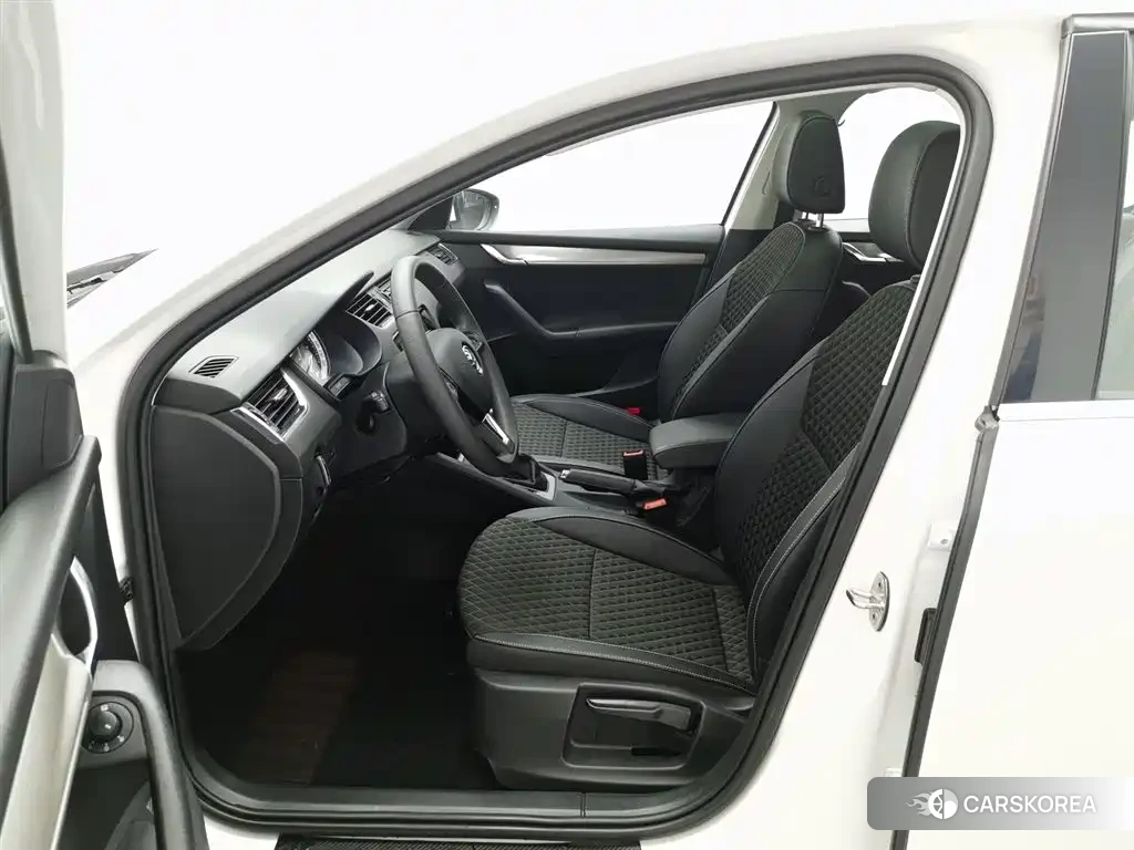 Skoda Octavia id 4565178 из Китая 17