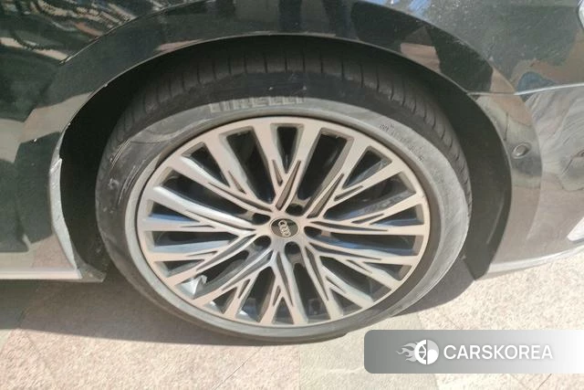 Audi A8 id 4258939 из Китая 10