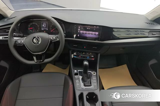 Volkswagen Bora id 4212408 из Китая 10
