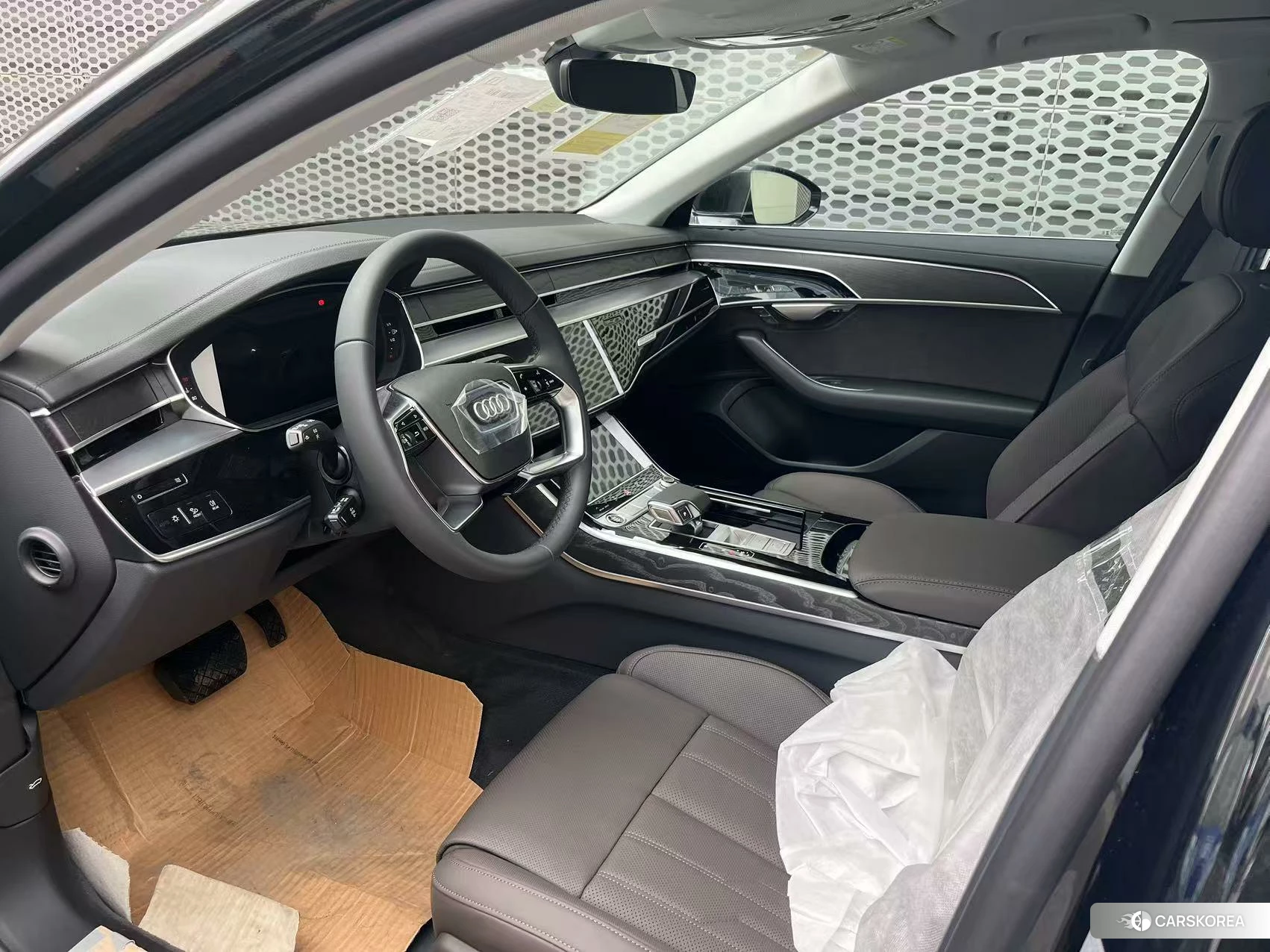Audi A8 2024 Черный из Китая, фото 3