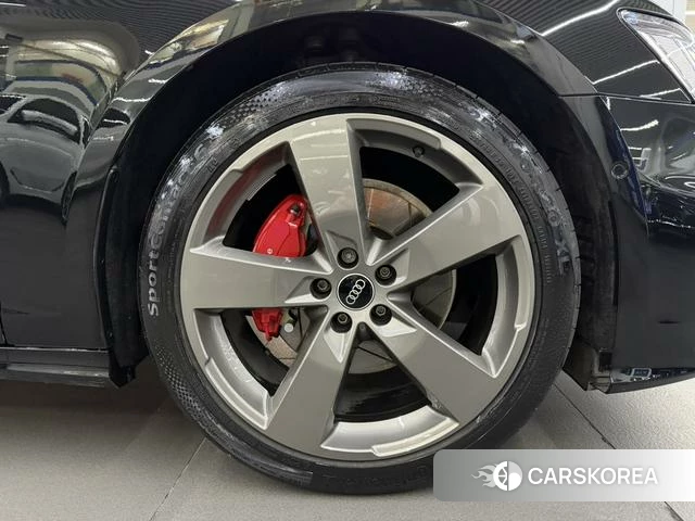 Audi A6L 2022 Черный из Китая, фото 3
