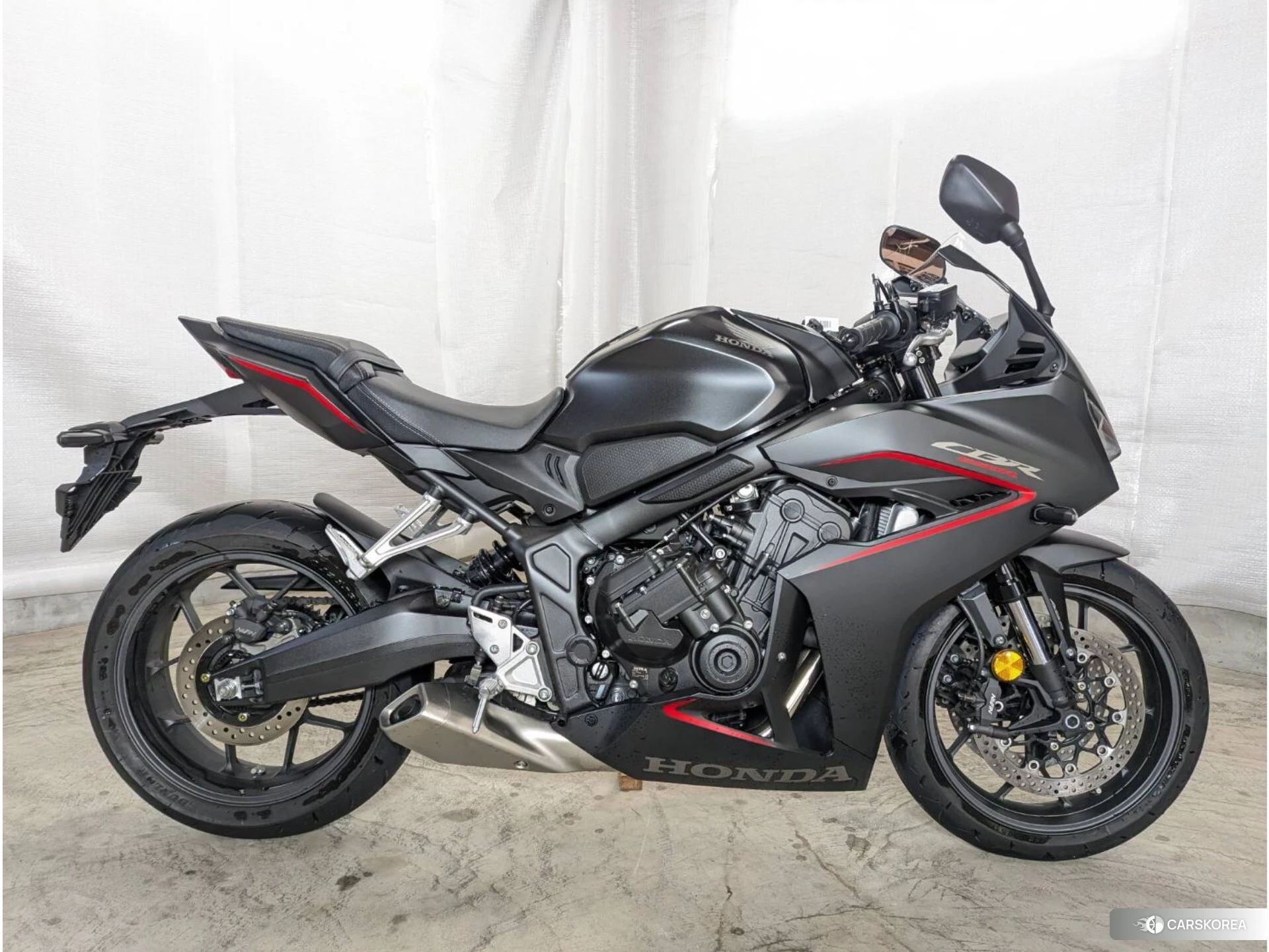 Проданный Honda CBR650R E-CLUTCH 2025 из Японии, фото 3