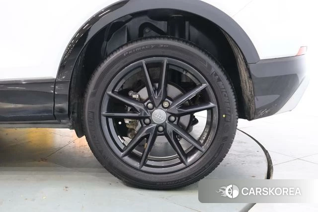 Audi Q2L id 4257721 из Китая 13