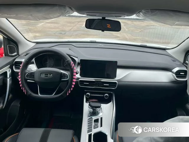Geely Automobile Binyue 2025 Белый из Китая, фото 3