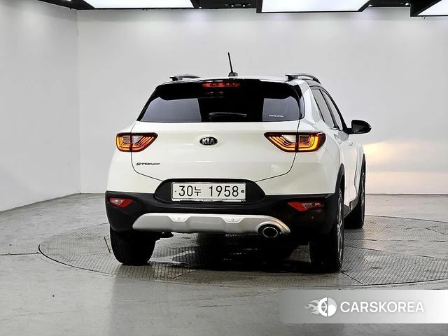 Kia Stonic id 4465615 из Кореи 13