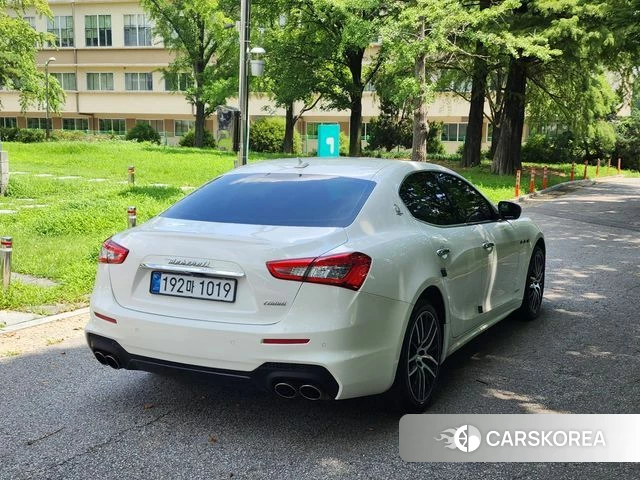 Maserati Ghibli id 4629311 из Кореи 13