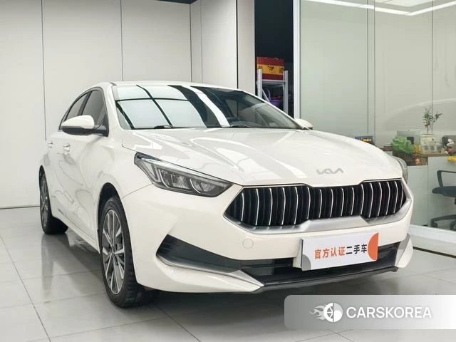 Kia K3 2021 Белый из Китая, фото 5
