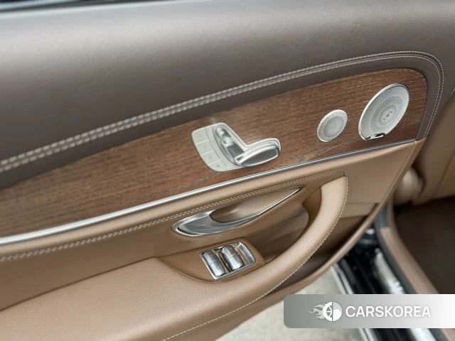 Mercedes-Benz E-class id 4256757 из Китая 13