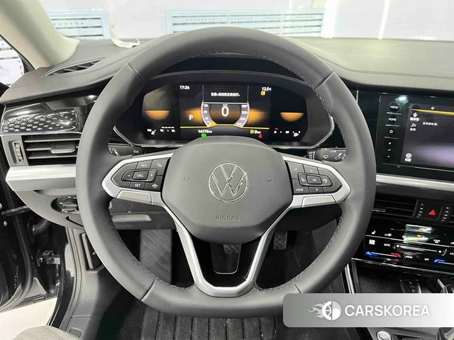 Volkswagen Passat id 4276479 из Китая 14