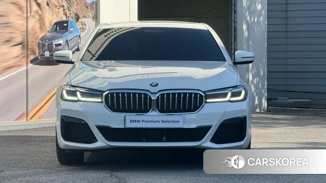 BMW 5 Series (G30) id 3910042 из Кореи 13