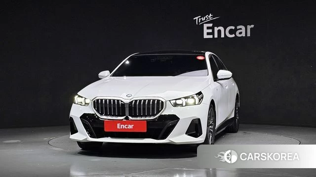 BMW 5 Series (G60) id 4548637 из Кореи 23