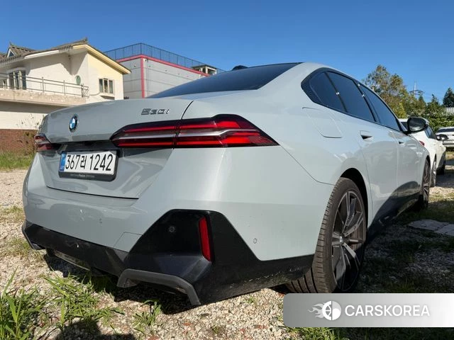 BMW 5 Series (G60) id 4772860 из Кореи 10