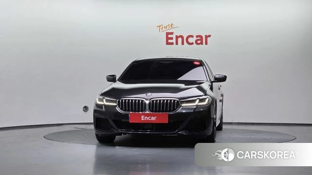 BMW 5 Series (G30) id 3877934 из Кореи 13