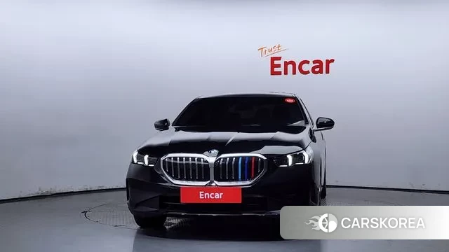 BMW 5 Series (G60) id 2905060 из Кореи 13