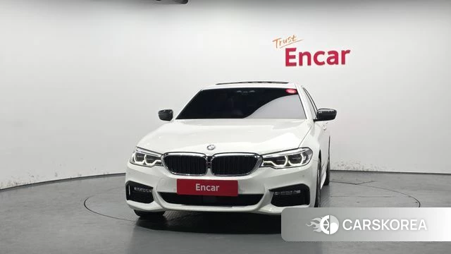 BMW 5 Series (G30) id 3861799 из Кореи 13