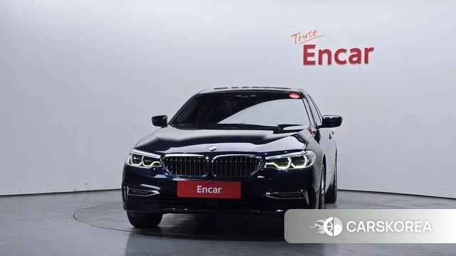 BMW 5 Series (G30) id 3853201 из Кореи 13