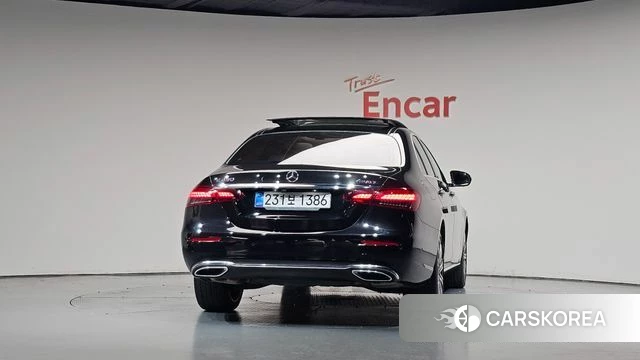 Mercedes-Benz E-Class W213 id 4872212 из Кореи 23