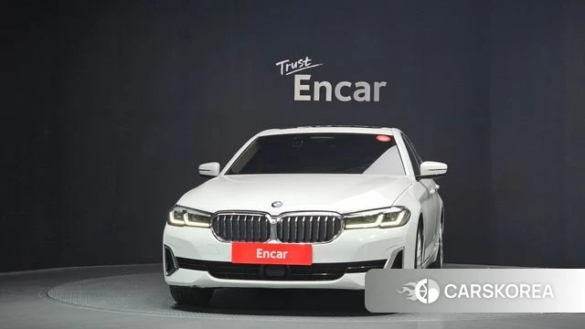 BMW 5 Series (G30) id 3833607 из Кореи 13