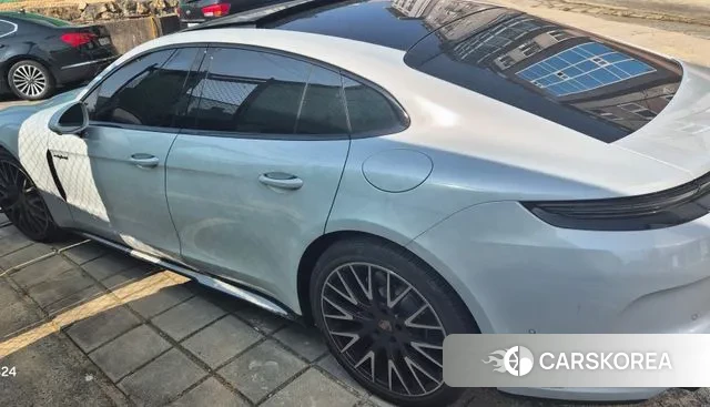 Porsche Panamera (972) 2024 Небесно-голубой из Кореи, фото 3