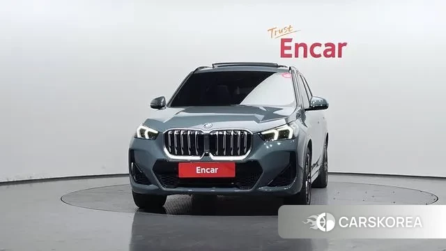 BMW iX1 (U11) id 3533910 из Кореи 13