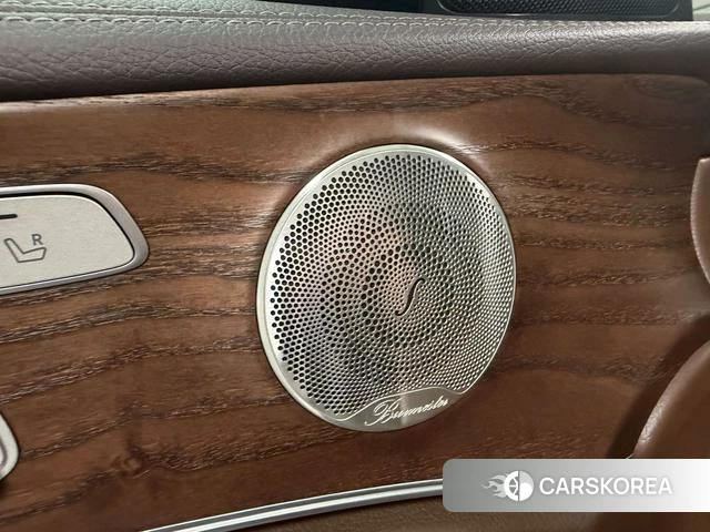 Mercedes-Benz E-class id 4353066 из Китая 14