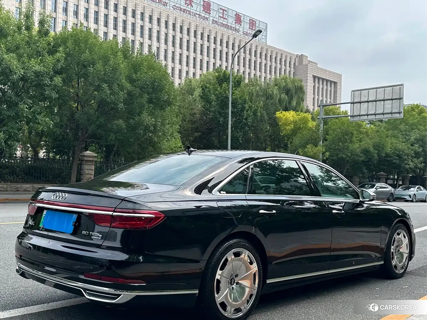 Audi A8 id 4653966 из Китая 18