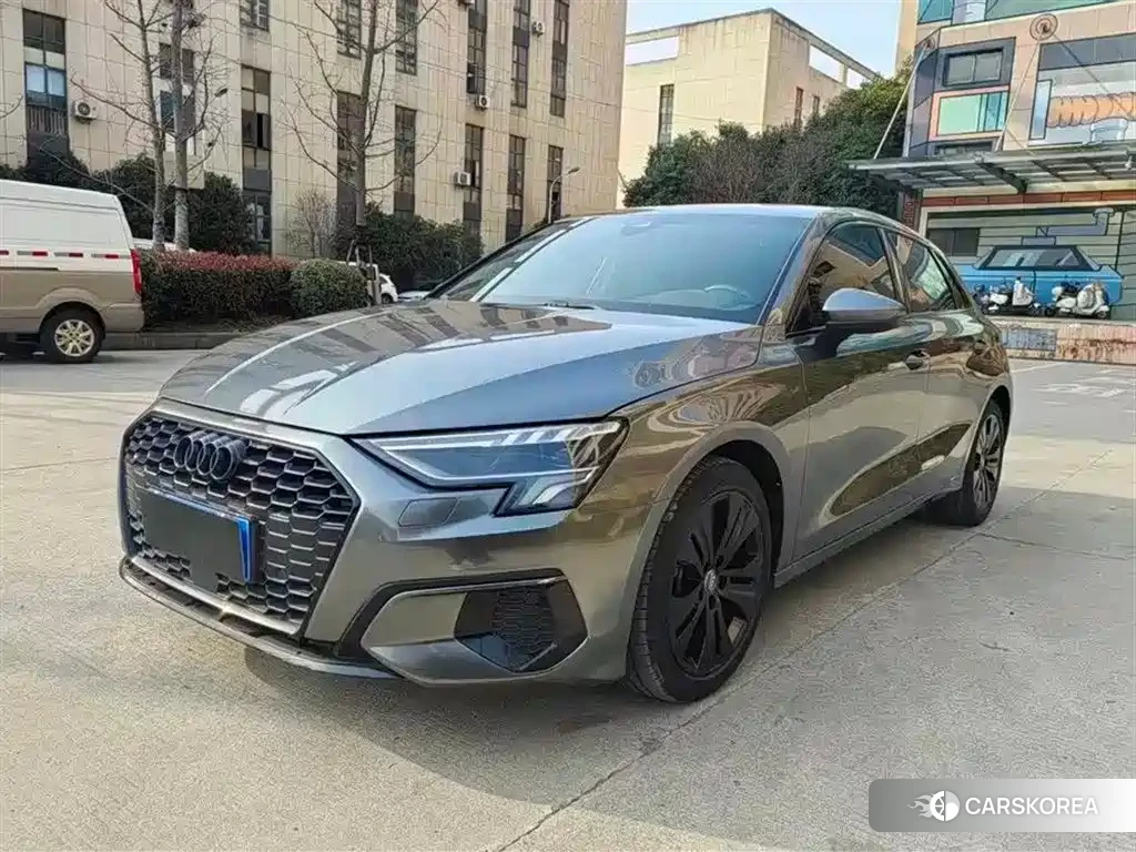 Audi A3 2021 Silver/gray из Китая, фото 3