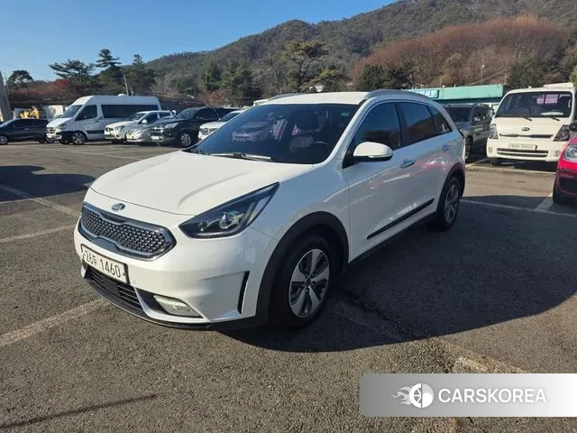 Kia Niro id 3455030 из Кореи 13
