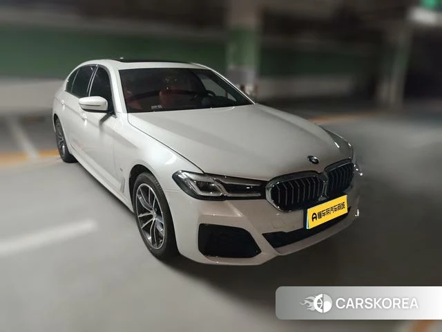 BMW 5 series 2021 Белый из Китая, фото 3
