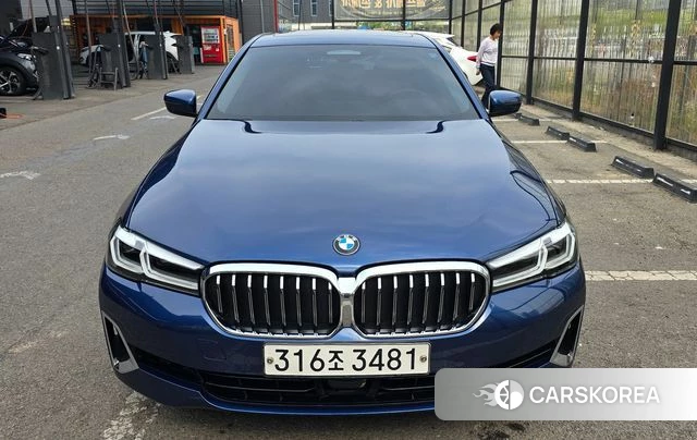 BMW 5 Series (G30) 2020 Синий из Кореи, фото 3