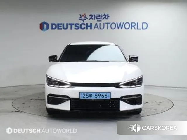 Kia EV6 2023 Белый из Кореи, фото 3