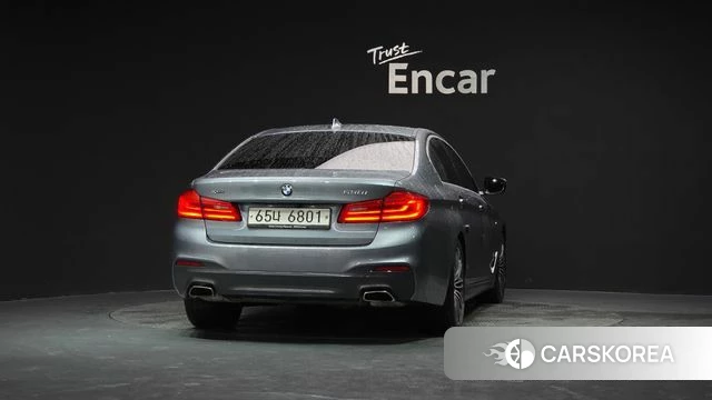 BMW 5 Series (G30) id 3911628 из Кореи 13