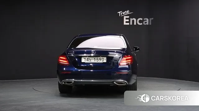 Mercedes-Benz E-Class W213 id 3336423 из Кореи 13