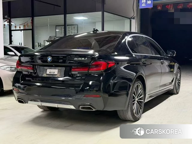 BMW 5 series 2021 Черный из Китая, фото 3