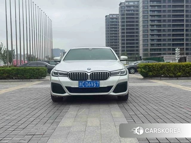 BMW 5 series 2023 Белый из Китая, фото 3