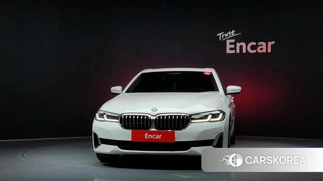 BMW 5 Series (G30) id 4410086 из Кореи 13