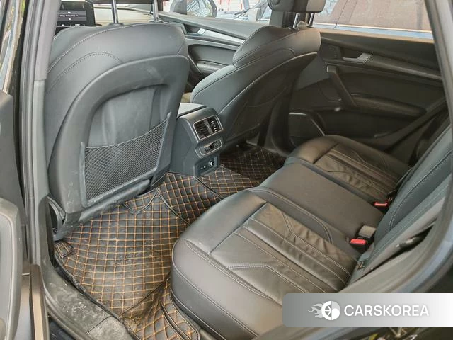 Audi Q5L 2023 Черный из Китая, фото 3