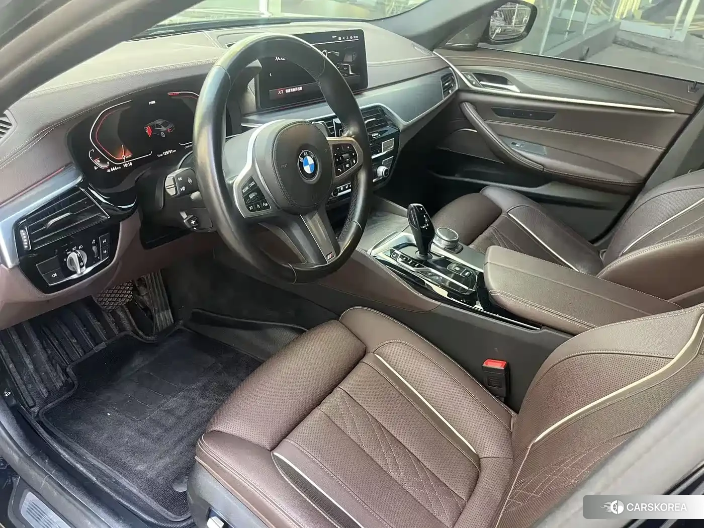 BMW 5 series 2022 Черный из Китая, фото 4