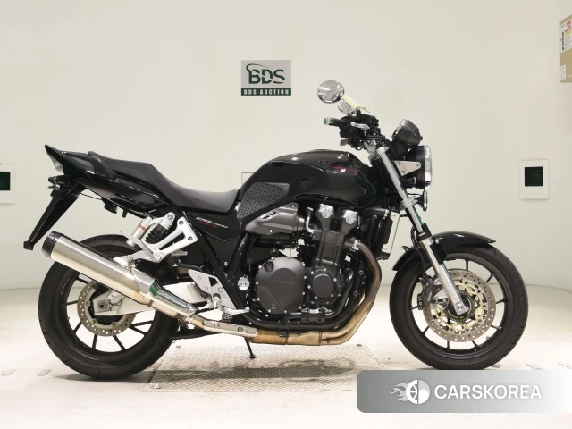 Honda CB1300SF 2025 из Японии, фото 3
