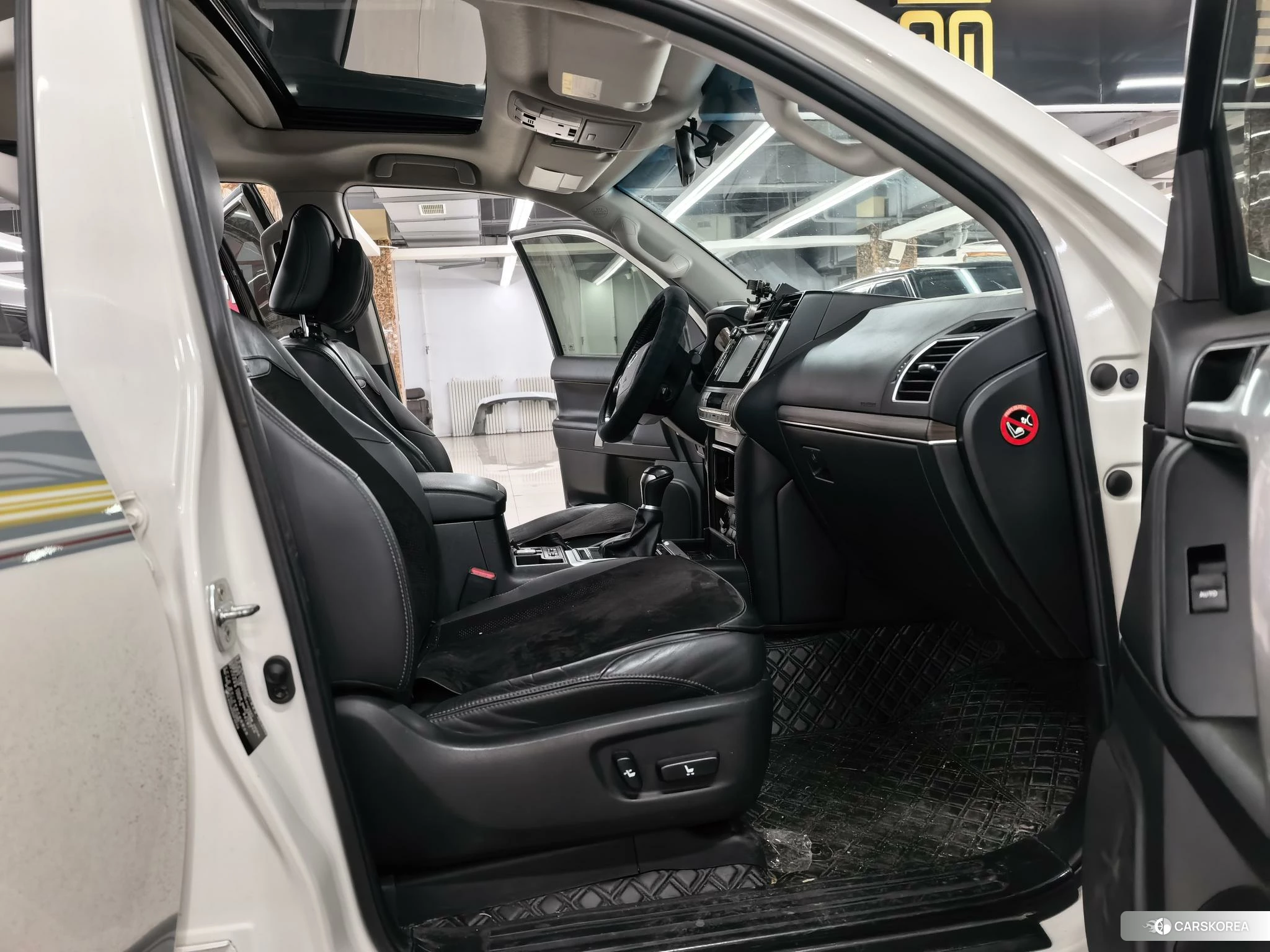 Toyota Prado 2019 Белый из Китая, фото 4