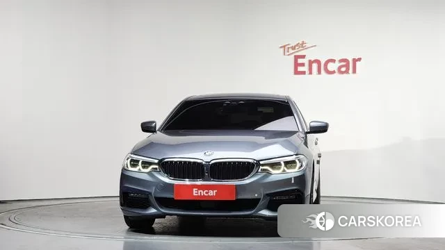 BMW 5 Series (G30) id 3754097 из Кореи 13