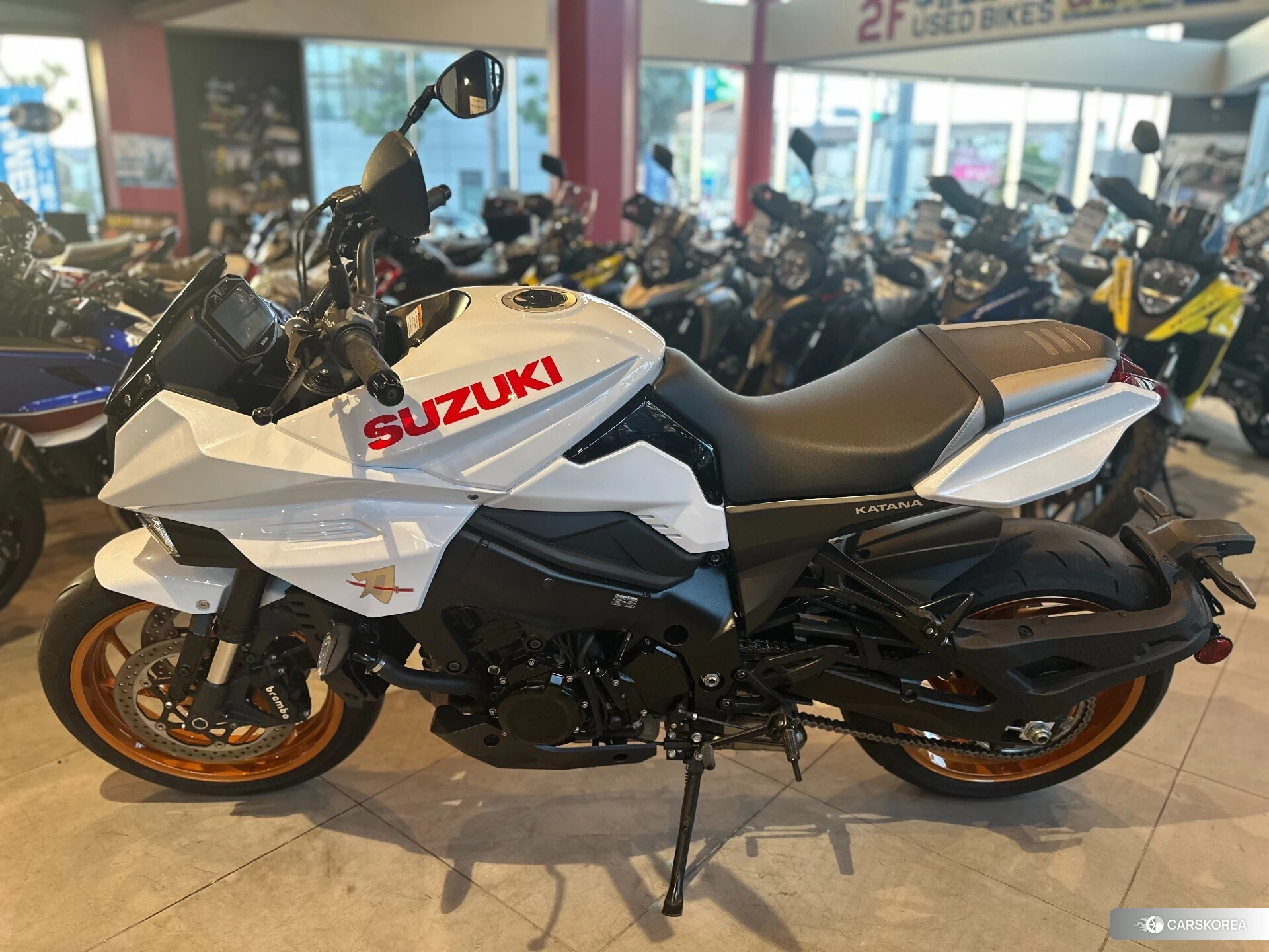 Suzuki GSX-S1000S Katana 2019 из Японии, фото 2