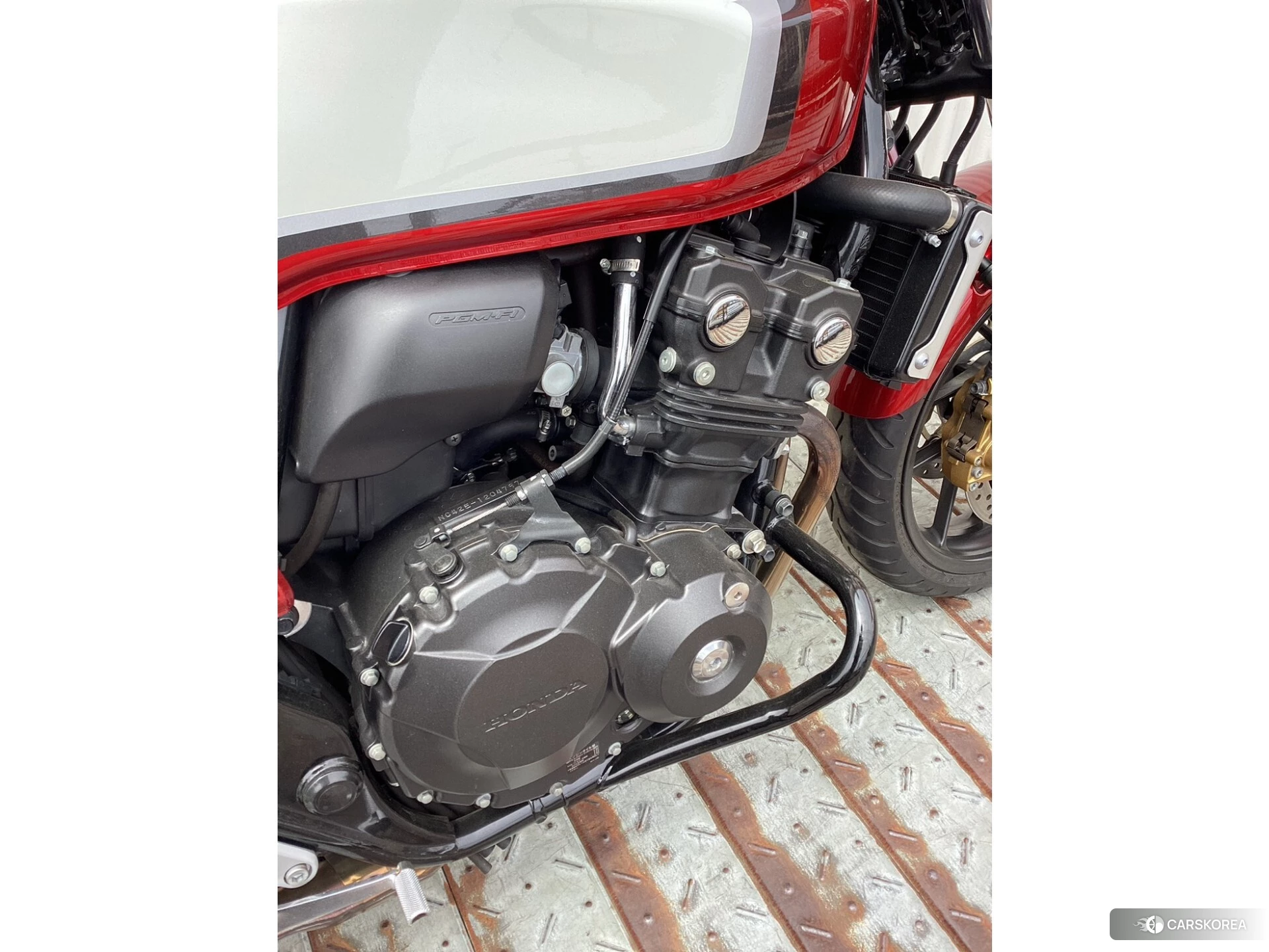 Проданный Honda CB400SF id 3950360 из Японии, фото 4