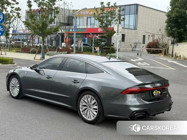 Audi A7 2021 Темно-серый из Китая, фото 3