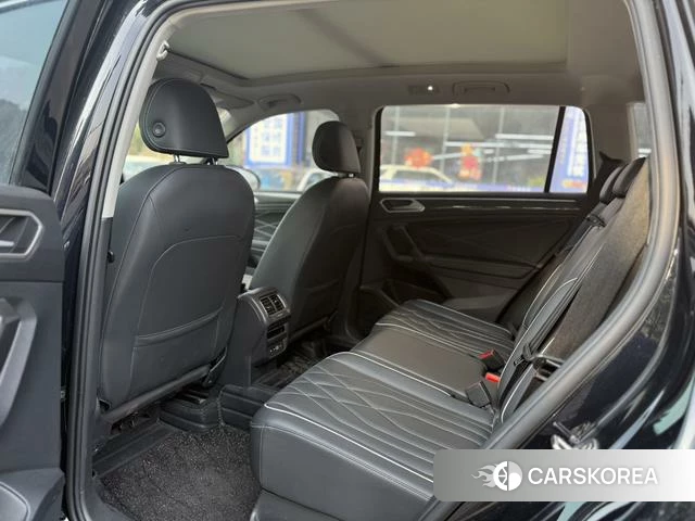 Volkswagen Tiguan L 2022 Черный из Китая, фото 3