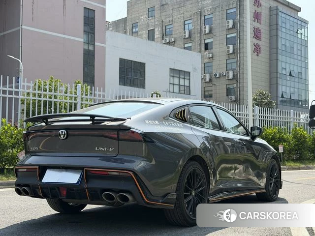 Chang'an UNI-V 2022 Темно-серый из Китая, фото 4